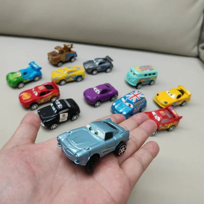 Lot de 12 figurines Disney Pixar Cars Back Force Lightning McQueen Jackson 6 cm